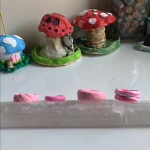 Trendy pink random ring set